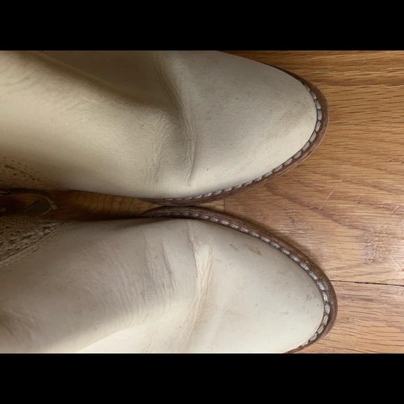 Anthropologie Miss Albright Cream Lace Booties - Picture 6 of 7